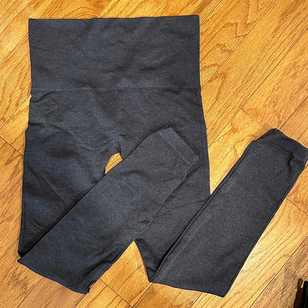 Spanx Soft & Smooth Active Leggings